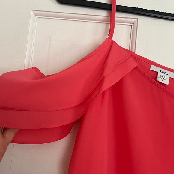 #48 BAR III • COLD SHOULDER RUFFLE SPAGHETTI STRAP TOP • CORAL PINK - Picture 3 of 5
